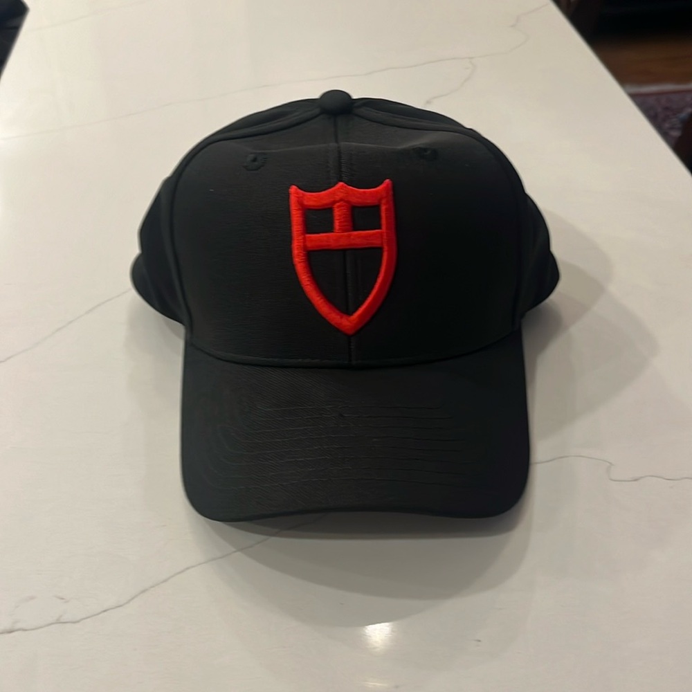 Tudor hat, unworn